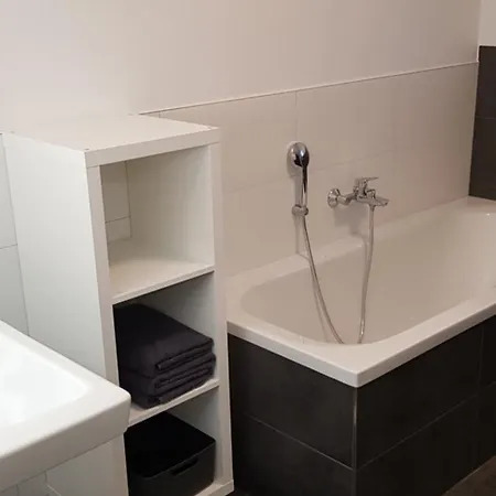 Und Garten Apartman *