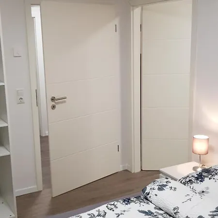 Apartment Und Garten