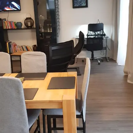 Und Garten Apartment